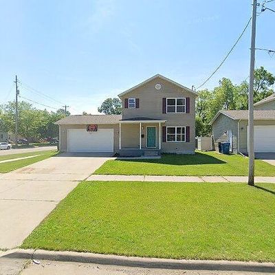 226 E 8 Th St, Waterloo, IA 50703