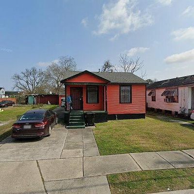 2017 Clouet St, New Orleans, LA 70117