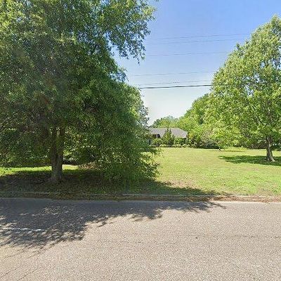 2021 S Main St, Greenville, MS 38701