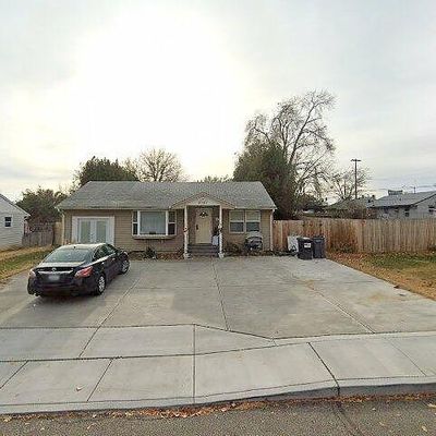 2025 W 3 Rd Ave, Kennewick, WA 99336