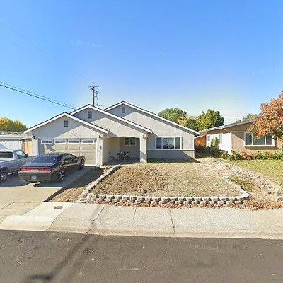 206 Cedar St, Vacaville, CA 95688