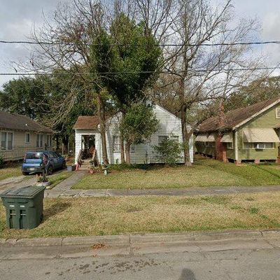 2540 Mcfaddin St, Beaumont, TX 77702