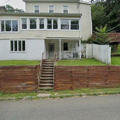 26 Sanatorium Rd, Glen Gardner, NJ 08826