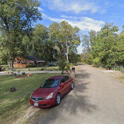 2680 Willow Dr, Greenville, MS 38703