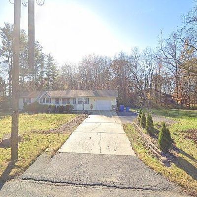 270 Chesterfield Jacobstown Rd, Wrightstown, NJ 08562