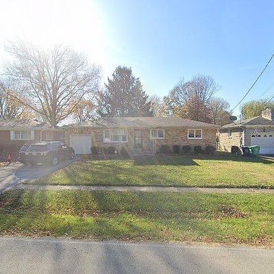 2702 Butler Rd, Louisville, KY 40216