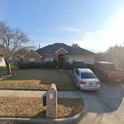 2704 Whetstone Dr, Corinth, TX 76210