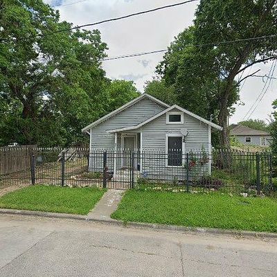 2705 Winbern St, Houston, TX 77004