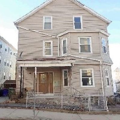 271 Mulberry St, Fall River, MA 02721