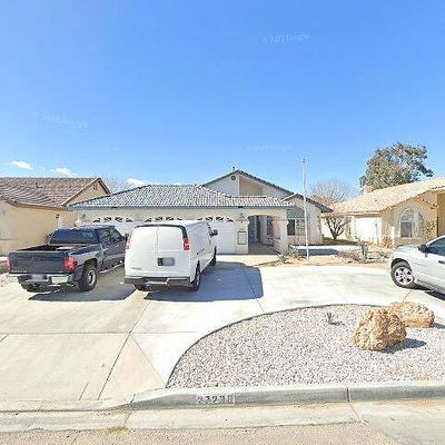 27230 Strawberry Ln, Helendale, CA 92342