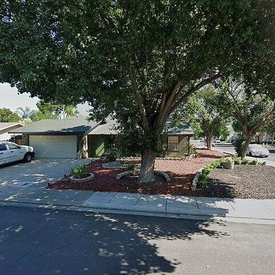 2725 Coral Oak Dr, Modesto, CA 95355