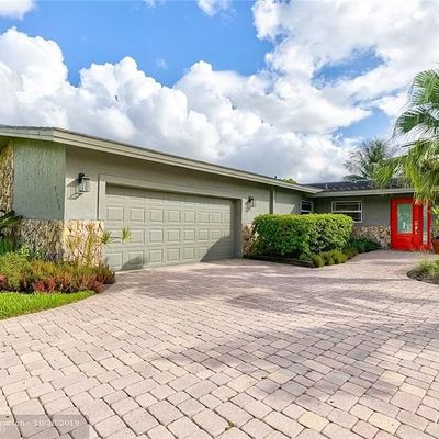 2733 Nw 84 Th Ave, Coral Springs, FL 33065