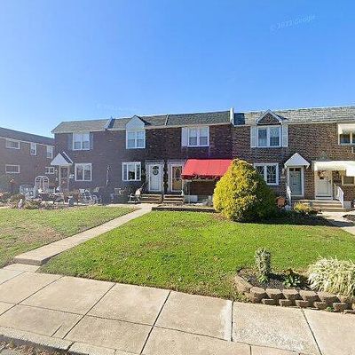 276 Westpark Ln, Clifton Heights, PA 19018