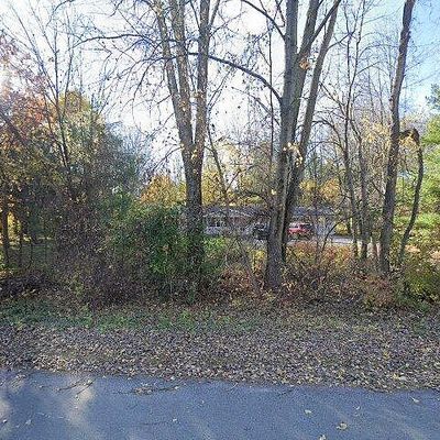 2801 Meadow Flower Ln, Suamico, WI 54313