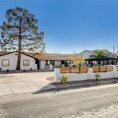 2870 Belcastro St, Las Vegas, NV 89117