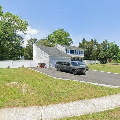 29 Browning Ave, Bayville, NJ 08721