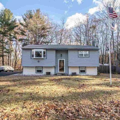 29 Riverlawn Ave, Rochester, NH 03868