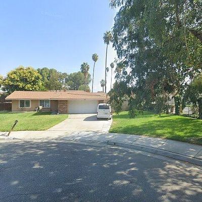 2905 Tennessee Ct, Riverside, CA 92506