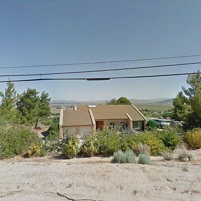 23238 Roundup Way, Apple Valley, CA 92308