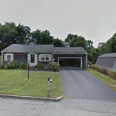 24 Oliveira Ave, Acushnet, MA 02743