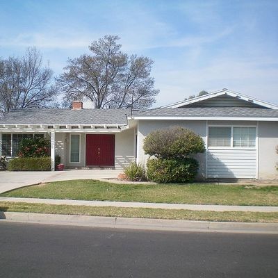 2402 Carter Way, Hanford, CA 93230