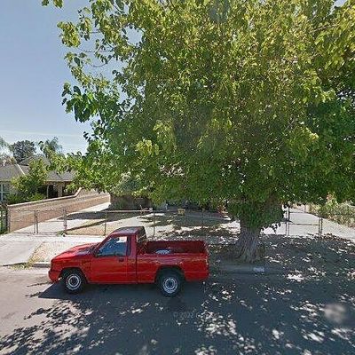 2431 S Page Ave, Fresno, CA 93725