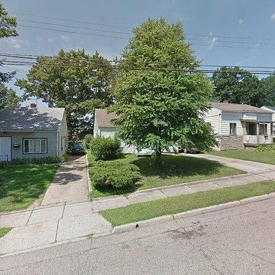 2445 Ogden Ave, Akron, OH 44312