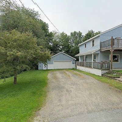 25 2 Nd St, Groveton, NH 03582