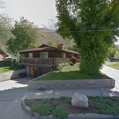 25 S Canyon Ave, Springville, UT 84663