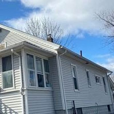 25 Summer St, Enfield, CT 06082