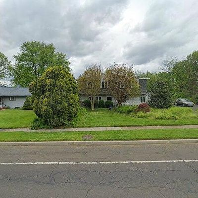 313 Trenton Rd, Fairless Hills, PA 19030