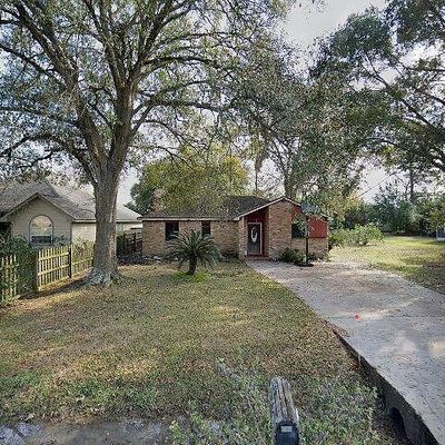 315 Moore St, Tomball, TX 77375