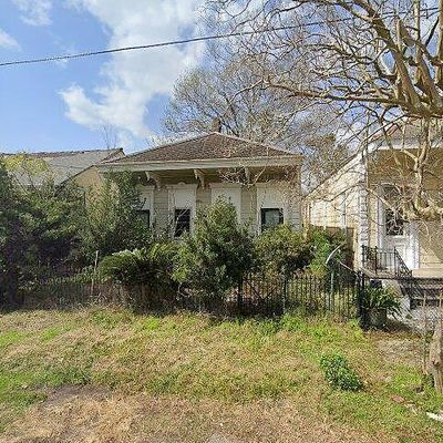 317 Pacific Ave, New Orleans, LA 70114