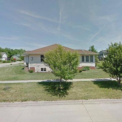 319 Wolfe Ln Ne, Mount Vernon, IA 52314