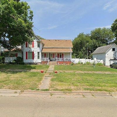 320 16 Th Ave N, Clinton, IA 52732