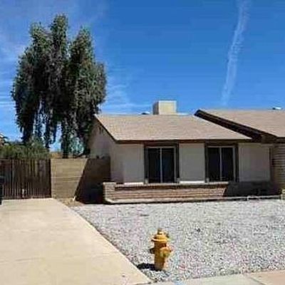 3203 N Woodburne Dr, Chandler, AZ 85224