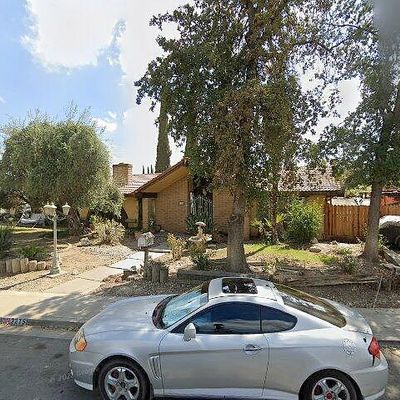 3215 W Coppola Ave, Visalia, CA 93277