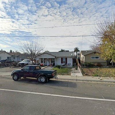 323 N Walnut St, Woodland, CA 95695