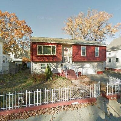 325 Northup St, Cranston, RI 02905