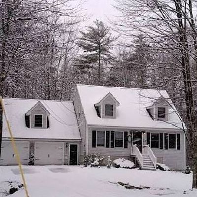 33 Rouleau Dr, Somersworth, NH 03878