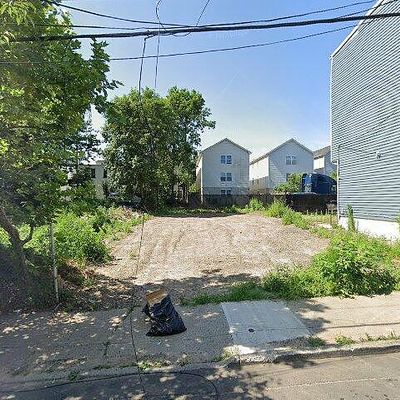 332 334 W Runyon St, Newark, NJ 07108