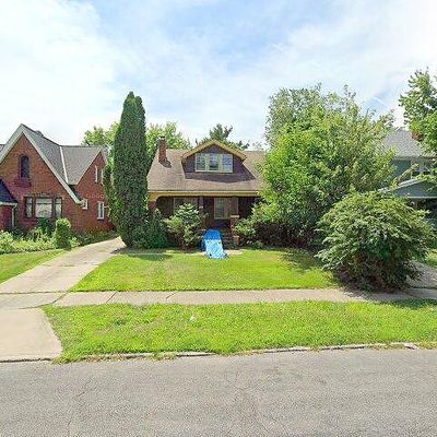 3358 Henderson Rd, Cleveland, OH 44112