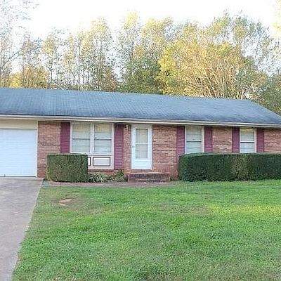 348 Crystal Dr, North Wilkesboro, NC 28659