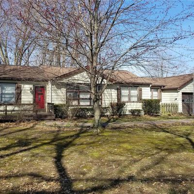 35 Countryside Ln, Fairview Heights, IL 62208
