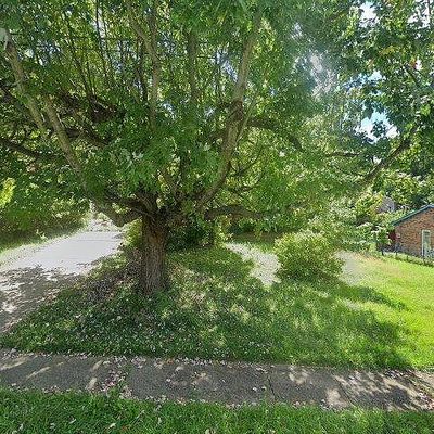 2929 Douglas Dr, Burlington, KY 41005