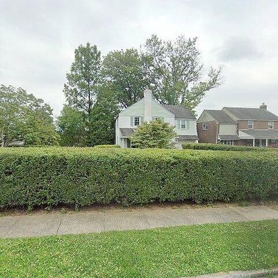 301 Walnut Hill Ln, Havertown, PA 19083