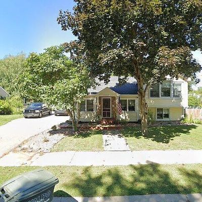 303 Mckinley St, Valparaiso, IN 46383