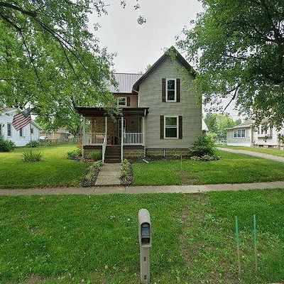 305 W Waterford St, Wakarusa, IN 46573