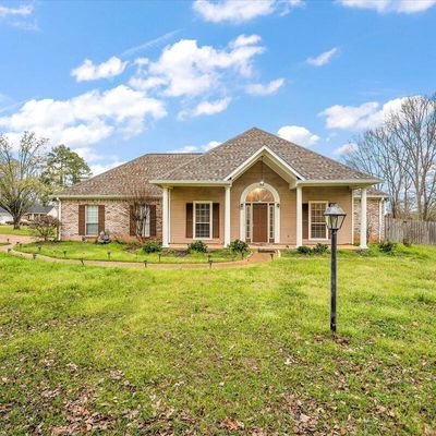 305 Wildwood Blvd, Jackson, MS 39212