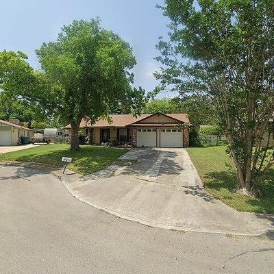 311 Crown Ct, Converse, TX 78109